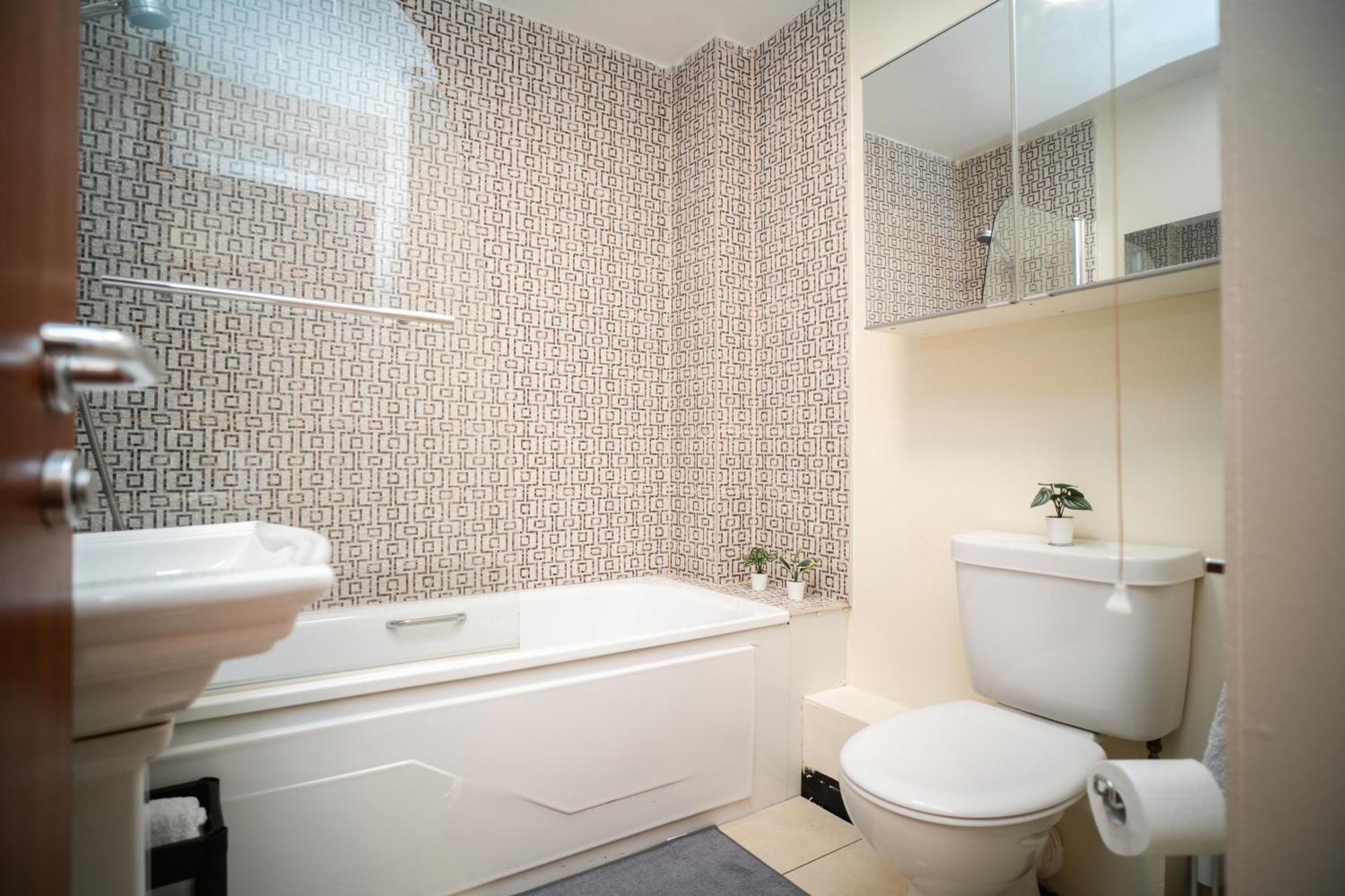 Central Duplex Apartment In Belfast City Centre 外观 照片